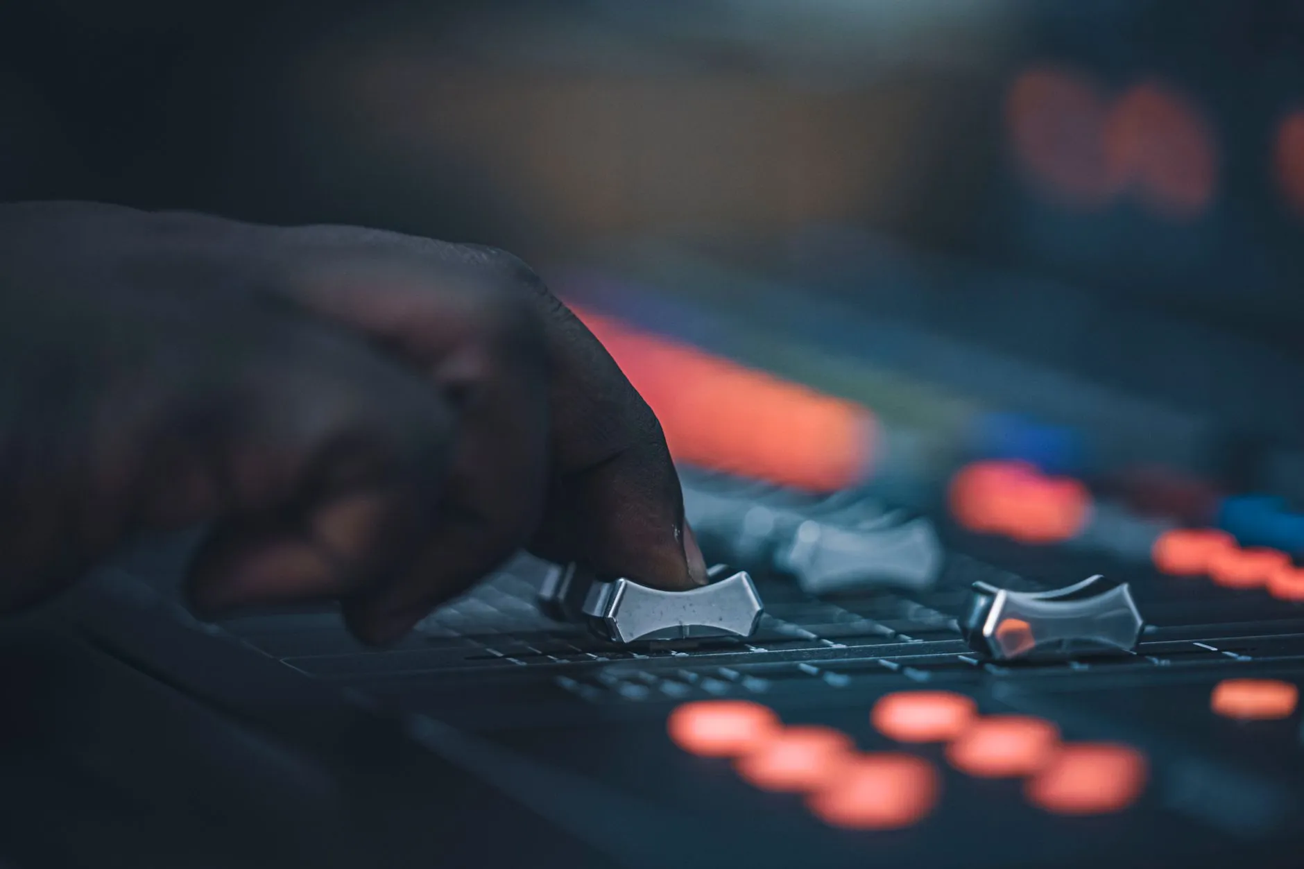 上海胜邦房产经纪二手房交易全流程解析与关键节点把控