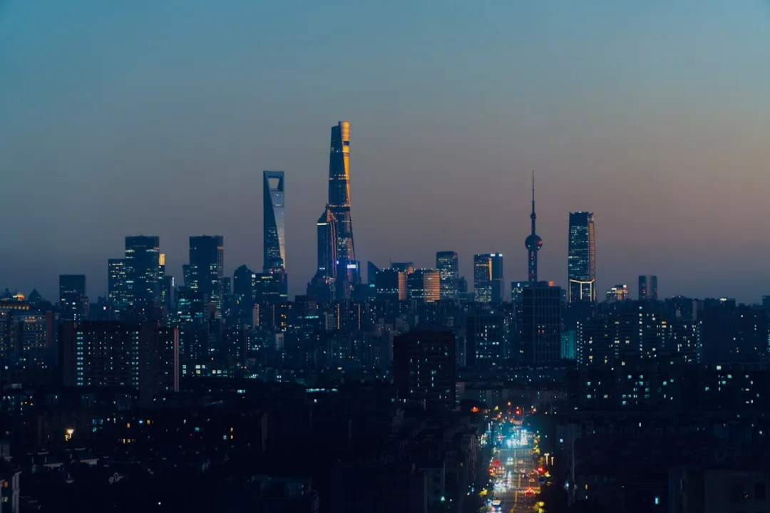 2025上海二手房交易流程优化要点与税费政策全解析正文配图 2
