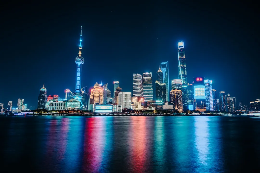 2024年上海房屋租赁市场价格走势与中介服务策略正文配图 2