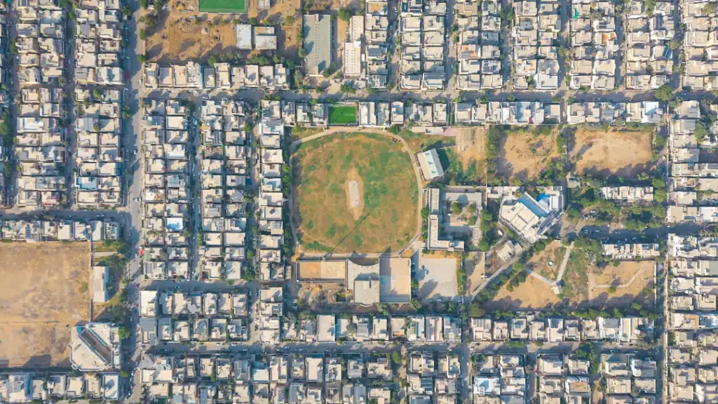 2025年上海二手房交易流程优化与合规要点分析