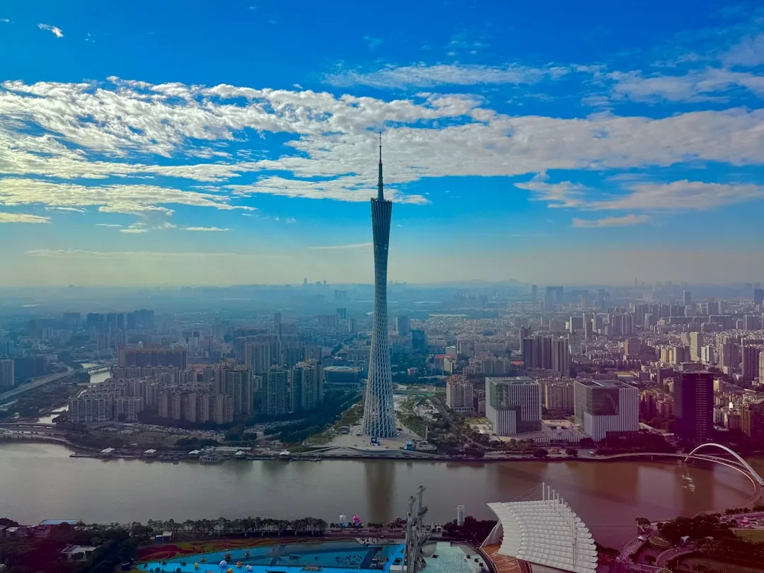 房产经纪行业数字化转型趋势及智能选房技术应用前景